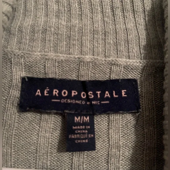 SOLD Ribbed Turtleneck Knit Sweater Size Medium, can fit Small - Picture 4 of 4